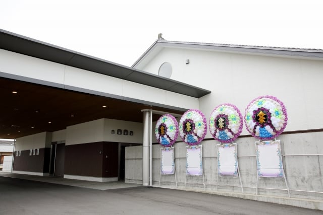 参列者としての葬儀マナーとは?あなたの疑問点を解消します