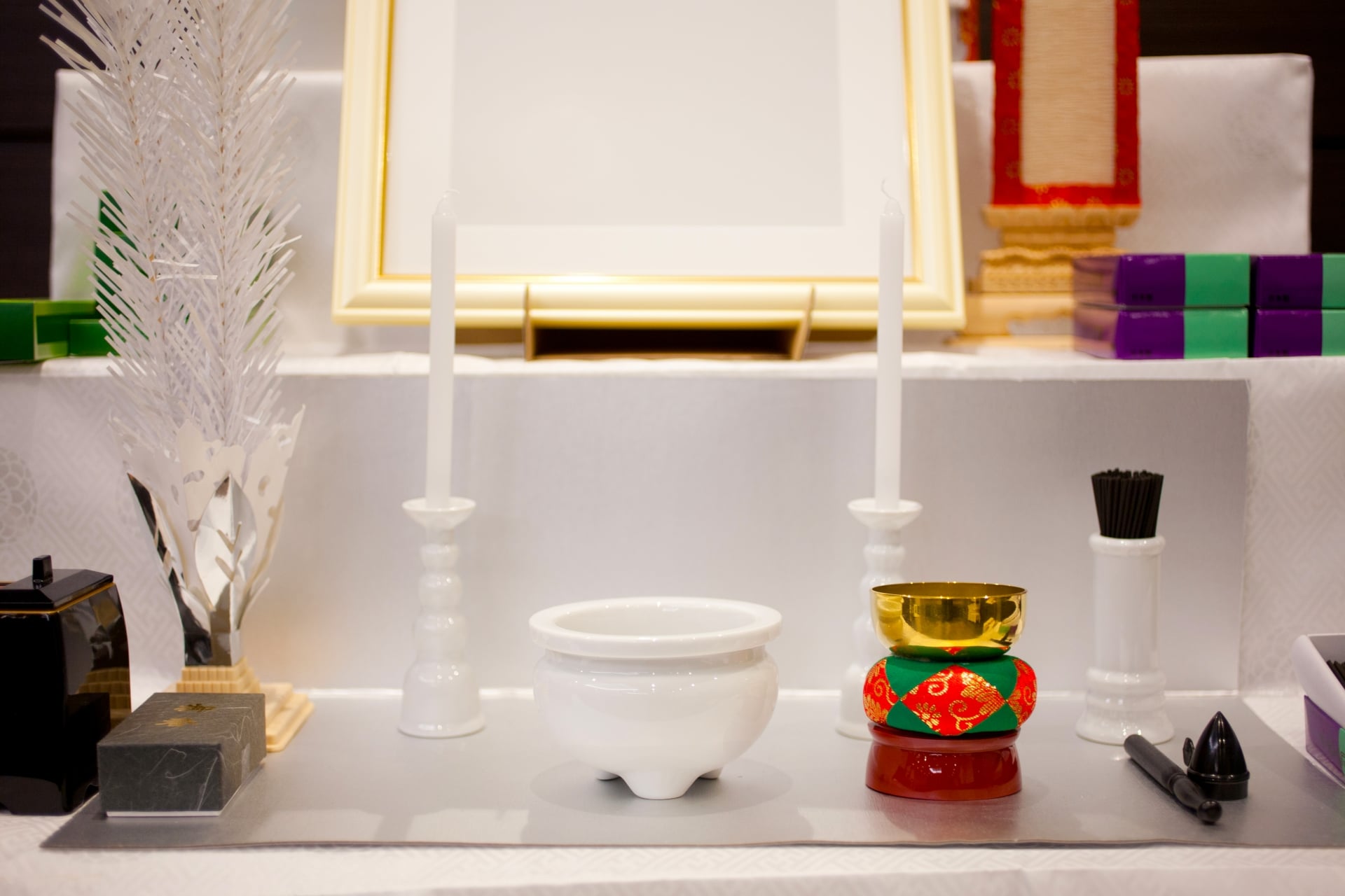 お焼香の作法は?葬儀における基本的なマナーを解説いたします