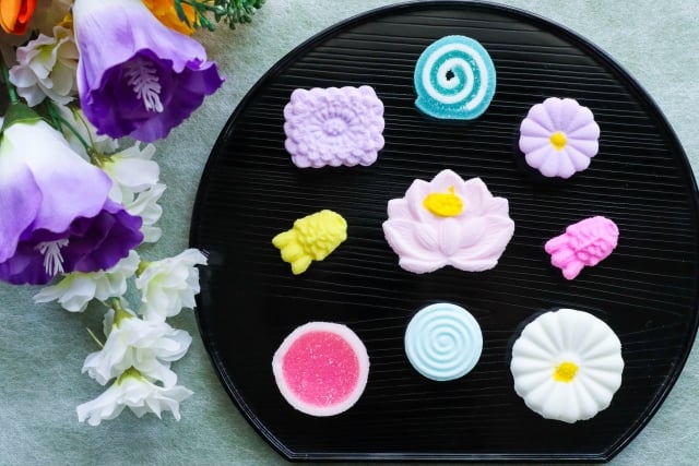 お盆やお彼岸は何をするの?由来や風習について解説します