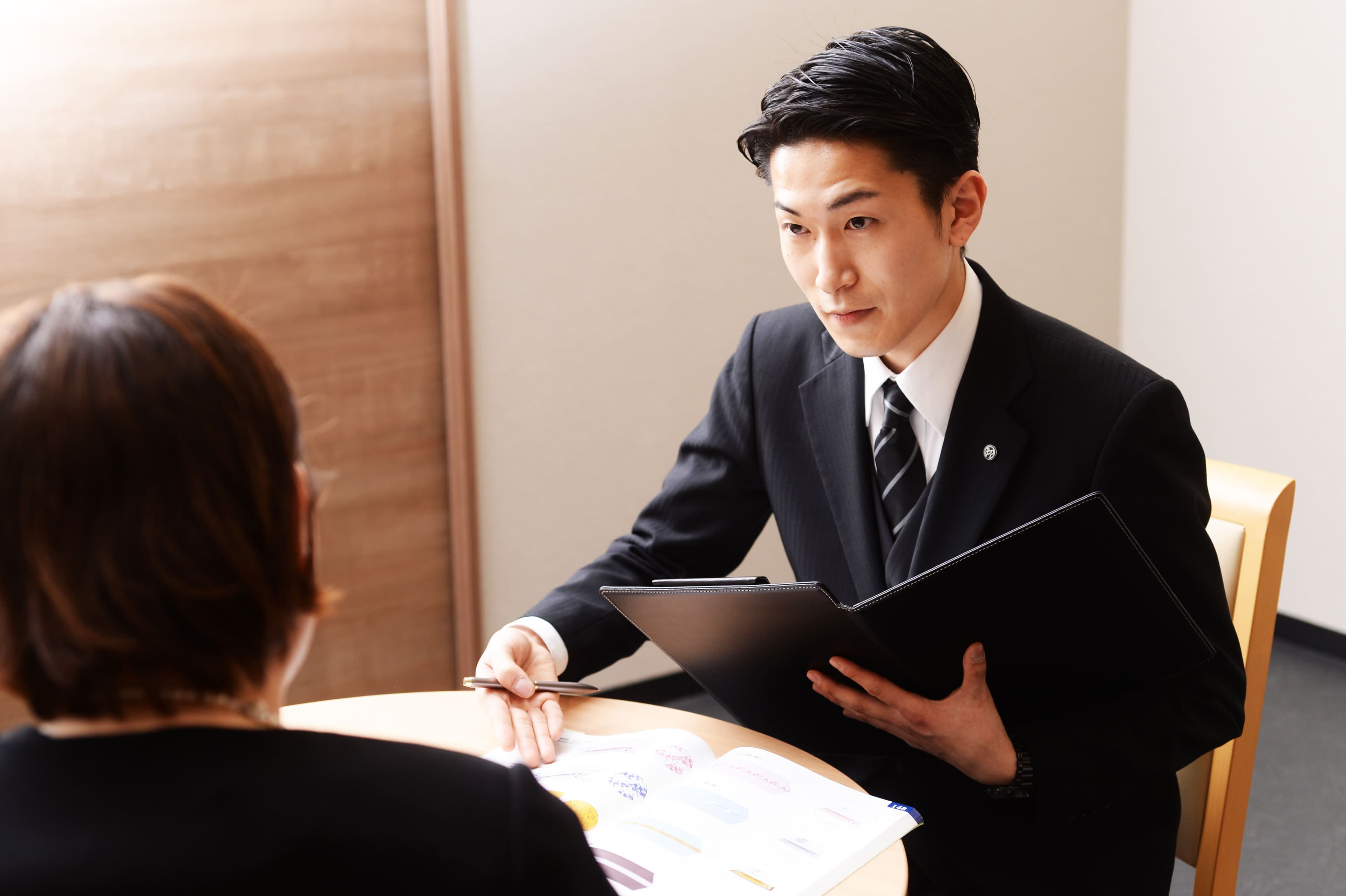 葬儀の打ち合わせってどうすればいいの?流れ、タイミングを分かりやすく解説