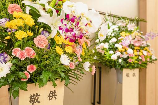 札幌での供花の相場は?供花のマナーから相場までを解説