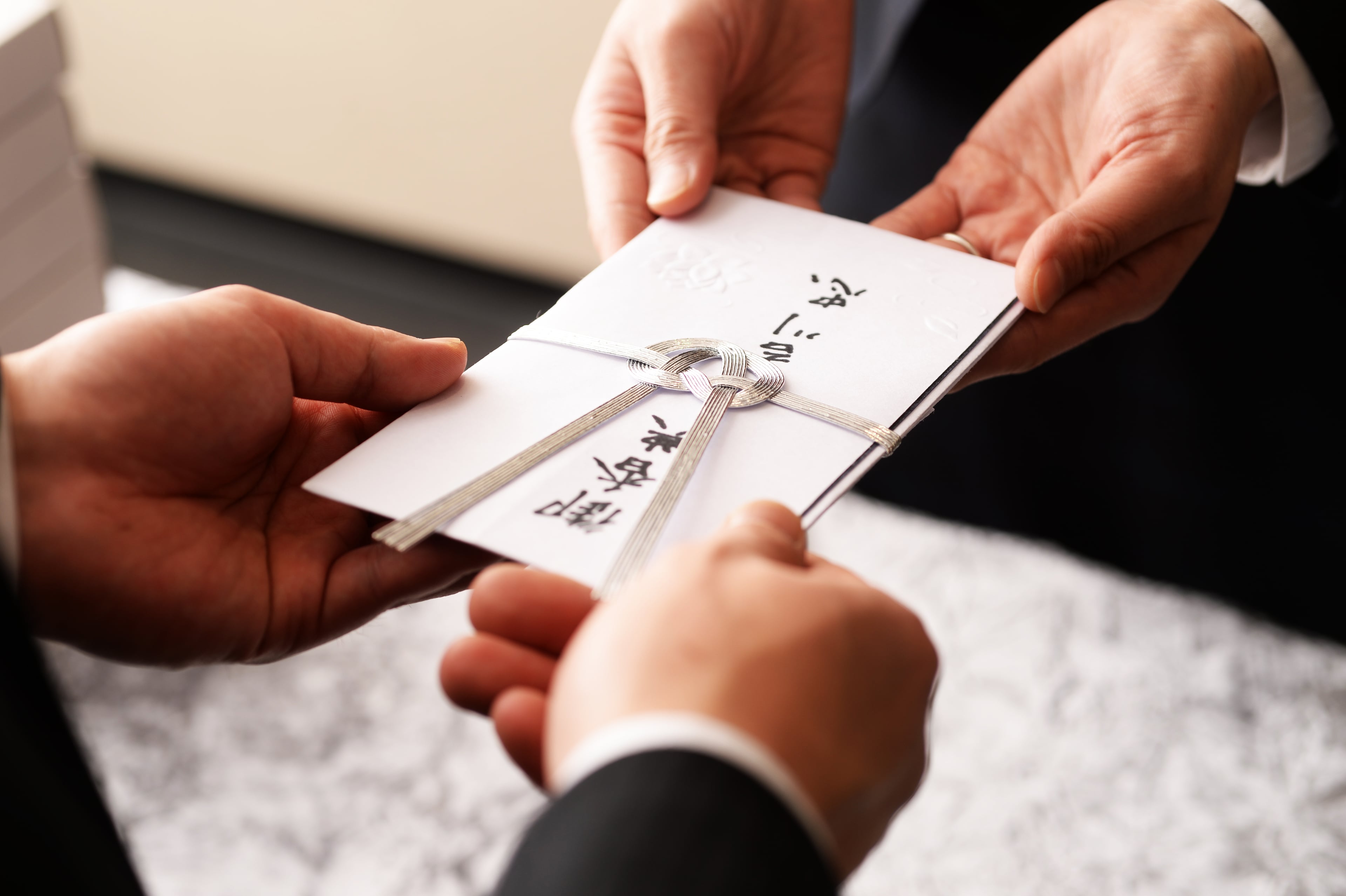 【香典の書き方】どこに何を書く?詳しくご説明いたします