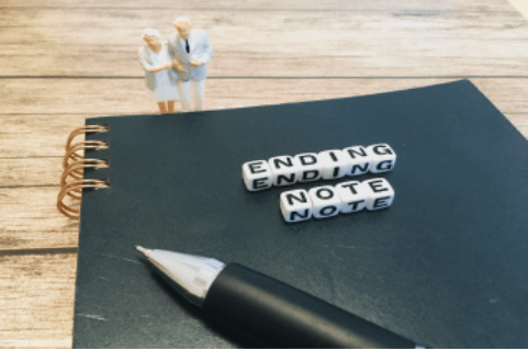 エンディングノートとは?書き方や法的な効力など、エンディングノートのあれこれを解説